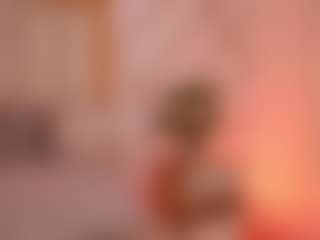 Lyra Bellini's Live Sex Cam Show