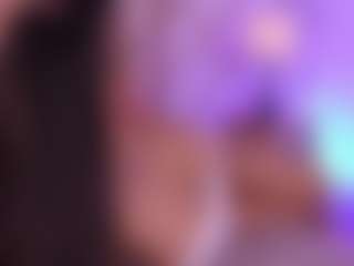 Lyra Bellini's Live Sex Cam Show