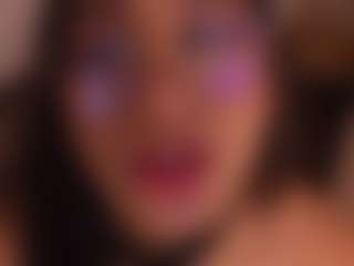 Lyra Bellini's Live Sex Cam Show
