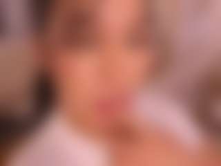 Live cam show with Lyra Bellini - Pov on xxxlivecams.org