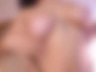 Lyra Bellini's Live Sex Cam Show