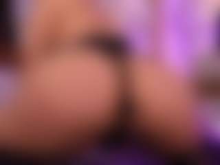 Lyra Bellini's Live Sex Cam Show