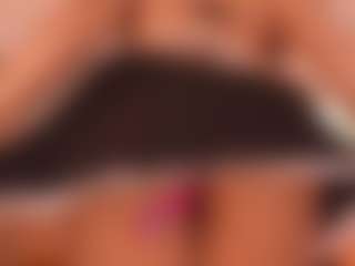 Lyra Bellini's Live Sex Cam Show