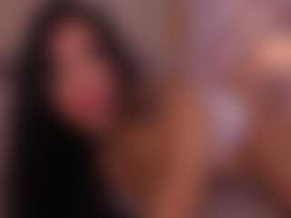 Lyra Bellini's Live Sex Cam Show