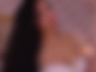 Lyra Bellini's Live Sex Cam Show