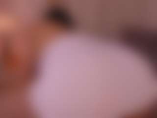 Live cam show with Lyra Bellini - Big Ass on CamSodaAdn