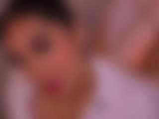 Lyra Bellini's Live Sex Cam Show