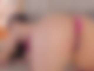 Live cam show with Lyra Bellini - Sexy on Camsoda