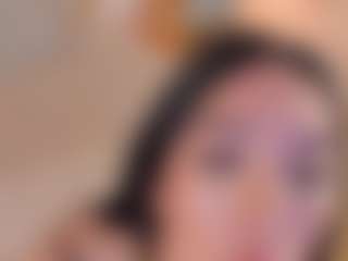 Lyra Bellini's Live Sex Cam Show