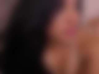 Lyra Bellini's Live Sex Cam Show