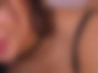 Live cam show with Lyra Bellini - Thick on ObeyMaria