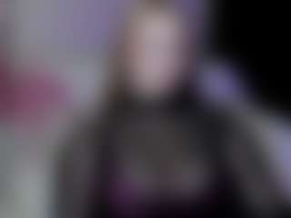 Live cam show with Michelle - Blowjob on CamClone