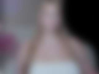 Live cam show with Michelle - Normal on hotwifechat.live