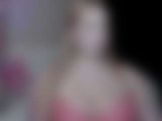 Live cam show with Michelle - Flashing on madthumbs