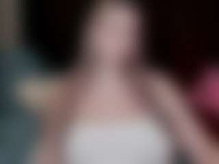 Live cam show with Michelle - Young Adult on liverealitysex.com
