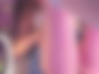 Live cam show with Page Lewis - Green Eyes on sexylive.show