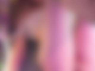 Live cam show with Page Lewis - Green Eyes on fapnchat