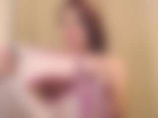 Live cam show with AlinaBoobs - Brown Hair MILF on Camsoda Late Night