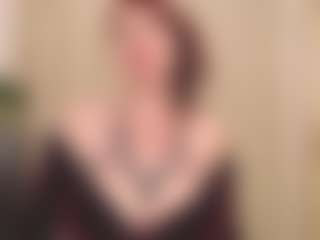 AlinaBoobs MILF webcam performer live streaming