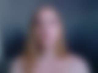 Live cam show with Biancka - Moaning on sexylive.show