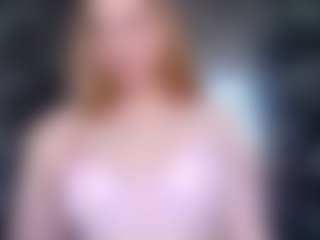 Live cam show with Biancka - Moaning on Dolls Live