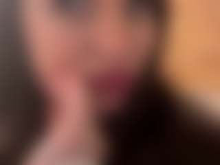 Live cam show with CheriGetzschman - Striptease on slutload