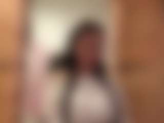 Live cam show with CheriGetzschman - New Squirt on Camsoda