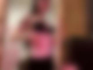 Live cam show with CheriGetzschman - Smoking on hrnylive.com
