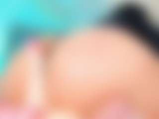Live cam show with Emmy - Teen (18+) on https://playwithruby.com