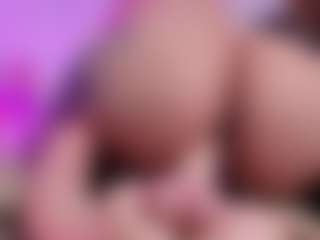 Live cam show with Emmy - Butt Plug on SinfulBabes