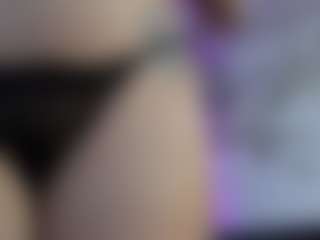 Live cam show with Emmy - Teen (18+) on fapnchat