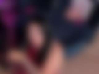 Live cam show with Emmy - Athletic Young Adult on Camsoda