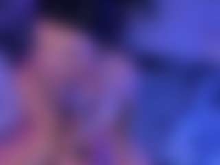 Live cam show with Emmy - Wet on Camsoda