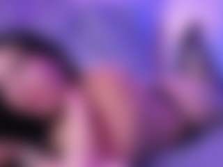 Live cam show with Emmy - Anal on Dolls Live