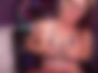Show de cam en vivo con oddywithabody - Blue Eyes en Camsoda
