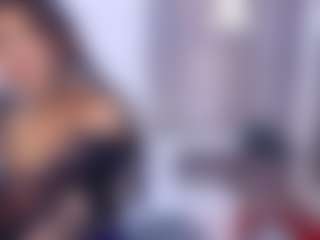 Live cam show with CristalShay - Skinny on Camiplay Live