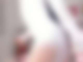 Live cam show with DaimondJohnson - Skinny on live18s.com