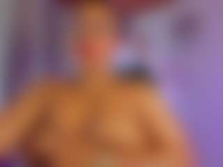 Live cam show with Eva - Tittyfuck on Sex Cam Show