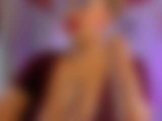 Live cam show with Eva - Tittyfuck on MyBangCams