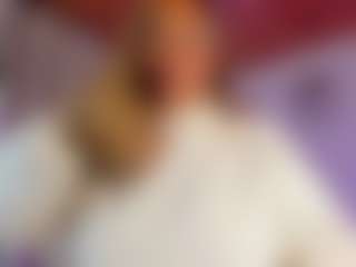Live cam show with Eva - Hairy Pussy on sexylive.show