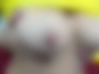 Live cam show with alana-johnson0 - Granny on Gym Cam Girls