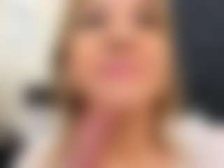 Live cam show with alana-johnson0 - Granny on Camsoda