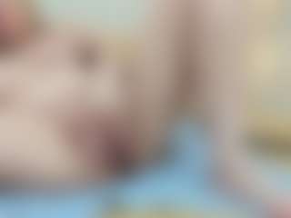 Live cam show with alana-johnson0 - Dildo Or Vibrator Granny on Gym Cam Girls
