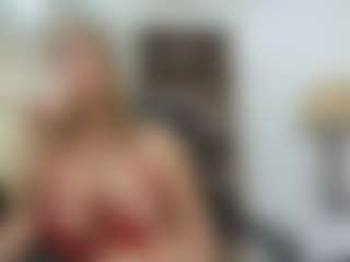 Live cam show with alana-johnson0 - Granny on PervPlay.com
