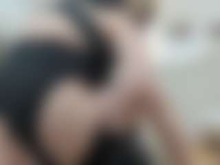 Live cam show with alana-johnson0 - Granny on fuck-show.com