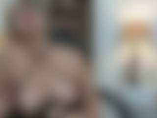 Spettacolo in cam dal vivo con alana-johnson0 - Granny Squirt su Camsoda