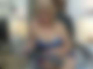 Live cam show with alana-johnson0 - Granny on Camsoda