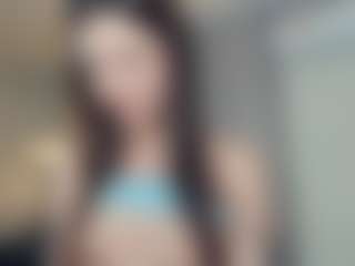 Live cam show with Beedream - Camel Toe on intimatelivegirls.com