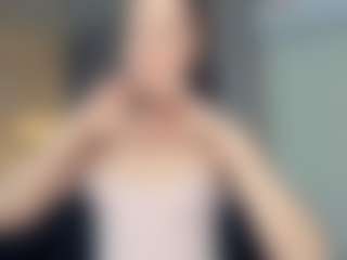 Live cam show with Beedream - Blue Eyes on TeamSkeetLive