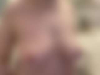 Live cam show with Hild - Pretty on TeamSkeetLive